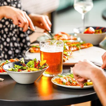 Hotel Ibis Ostrobramska 2*