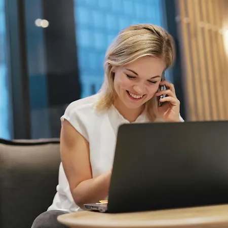 Ibis Ostrobramska 2*