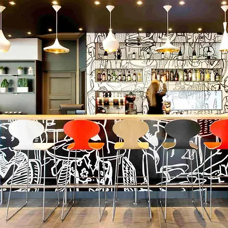 Ibis Ostrobramska Hotell