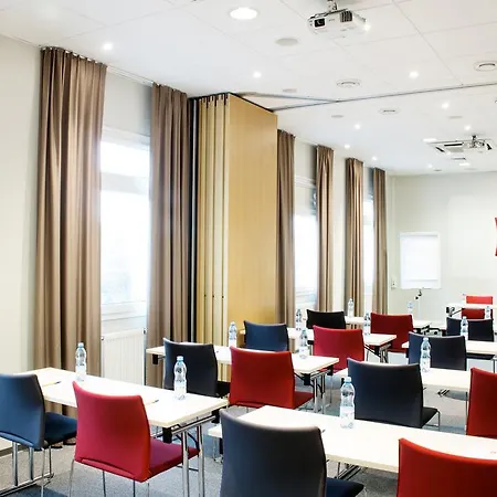 Hotel Ibis Ostrobramska Varšava