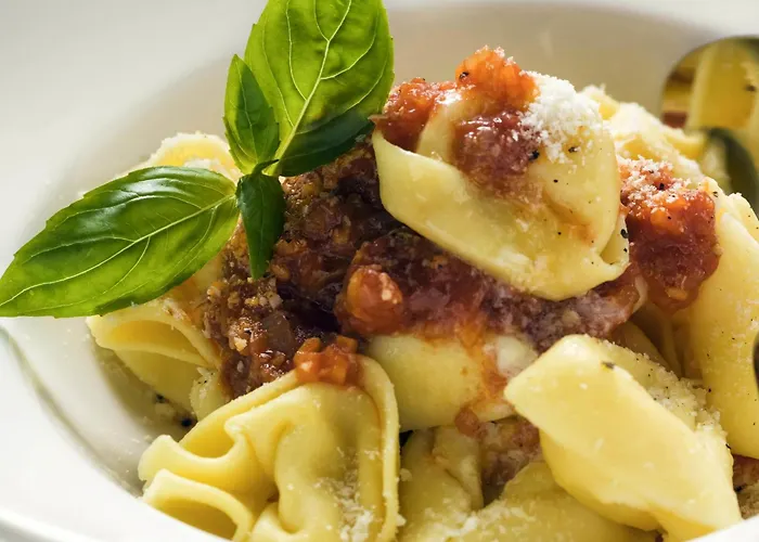 Ibis Ostrobramska 2*