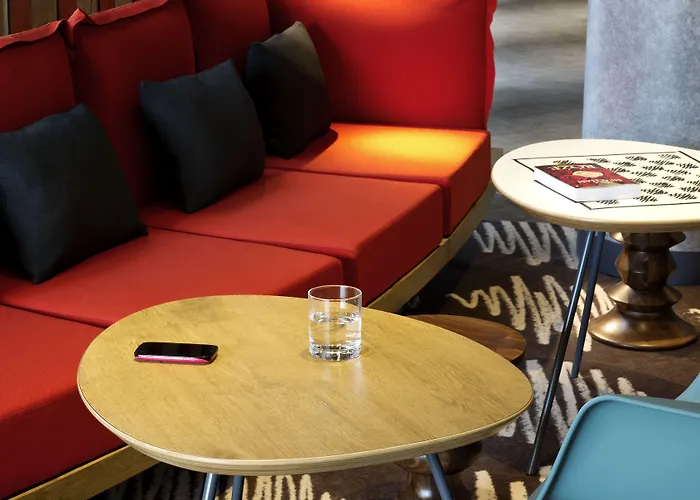 Ibis Ostrobramska Hotel 2*