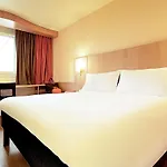 Ibis Ostrobramska 2* Varšava