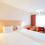 Hotell Ibis Ostrobramska 2*
