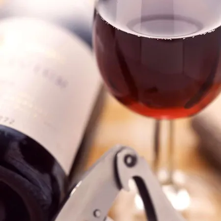 Ibis Ostrobramska 호텔 2*