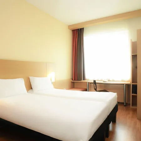 Hotel Ibis Ostrobramska Warschau