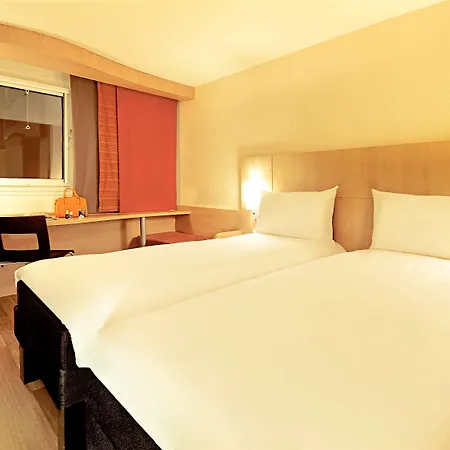 Ibis Ostrobramska Hotel Warschau