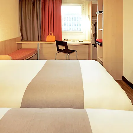 Ibis Ostrobramska Hotel Varsóvia
