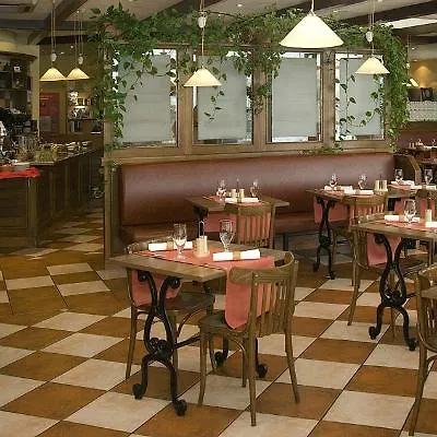 Hotel Ibis Ostrobramska 2*