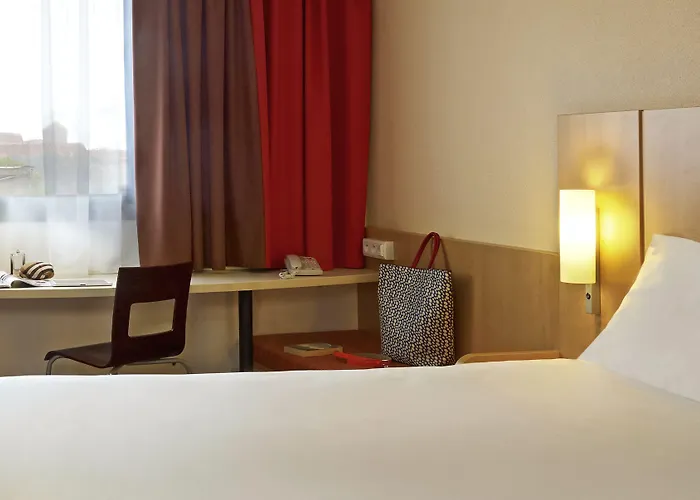 Ibis Ostrobramska 2* Varsovia