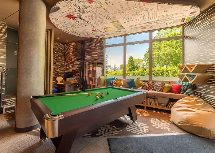 Отель Ibis Ostrobramska 2*