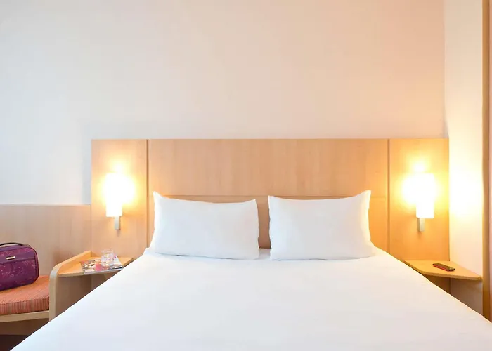 Ibis Ostrobramska Hotel