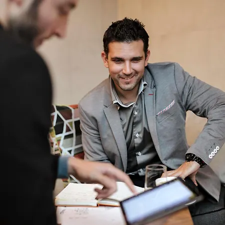 Ibis Ostrobramska 2* Varşova