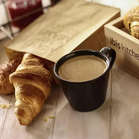 Ibis Ostrobramska Otel Varşova