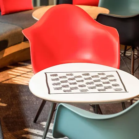 Ibis Ostrobramska Otel 2*