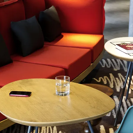 Ibis Ostrobramska Otel 2*