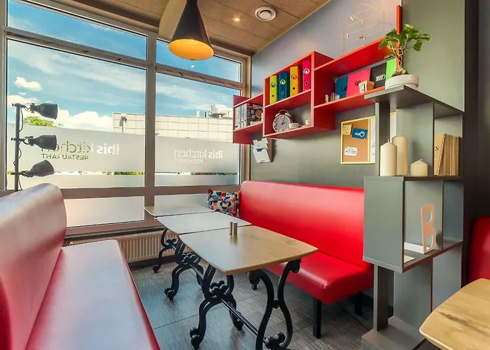 Hotel Ibis Ostrobramska 2*