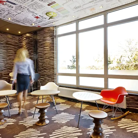 מלון Ibis Ostrobramska ורשה